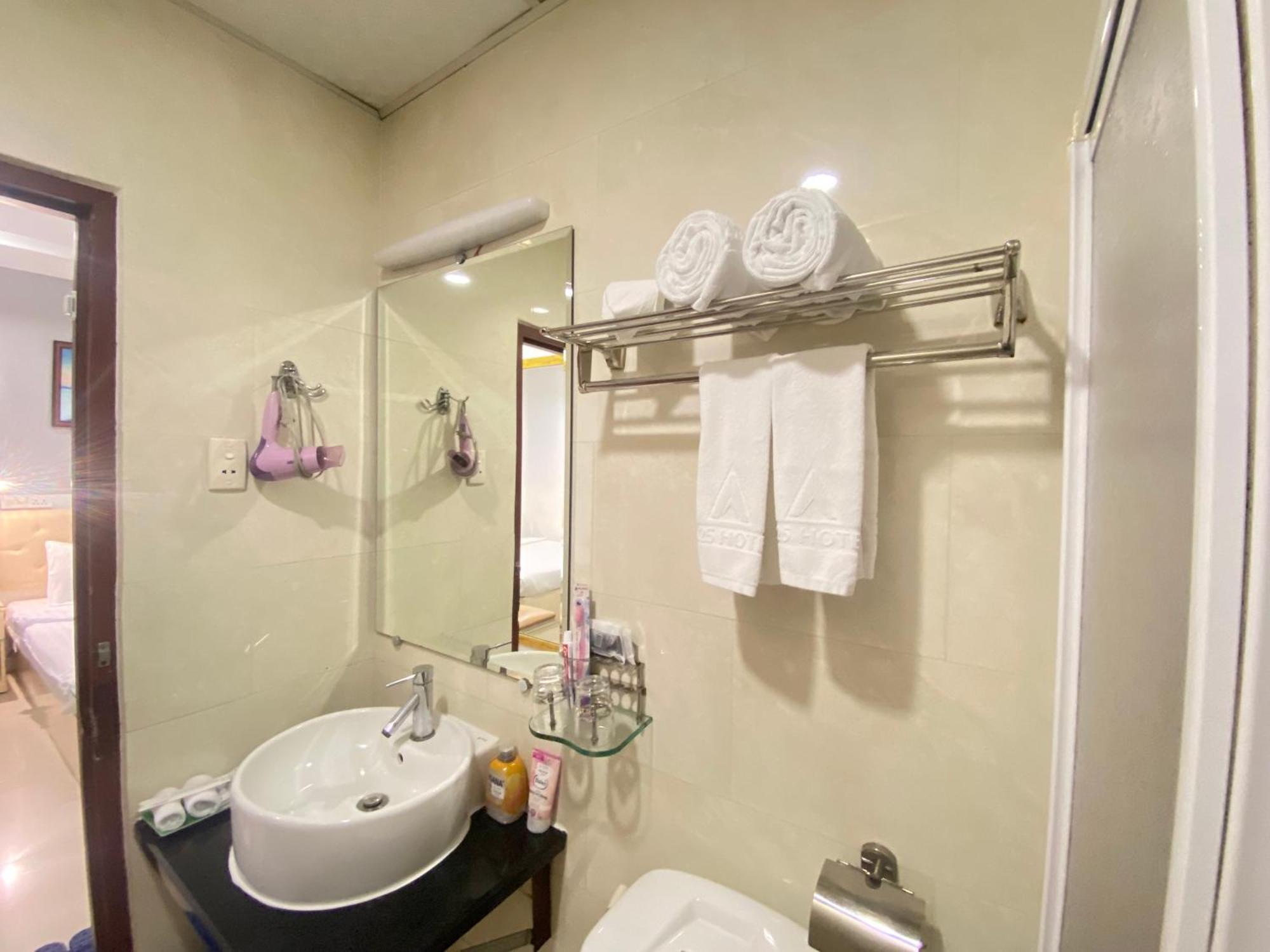 הו צ'י מין סיטי A25 Hotel - 13 Bui Thi Xuan מראה חיצוני תמונה
