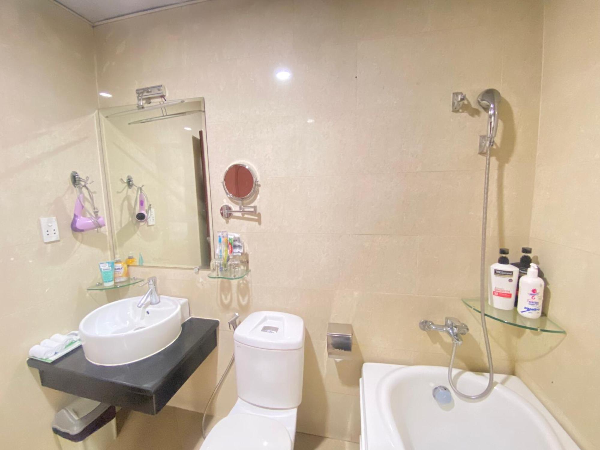 הו צ'י מין סיטי A25 Hotel - 13 Bui Thi Xuan מראה חיצוני תמונה
